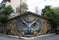 Βανδάλισαν ένα απ' τα διασημότερα και ομορφότερα έργα της αθηναϊκής street art, αλλά κάποιοι ανέλαβαν ήδη την αποκατάστασή του