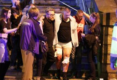Τρομοκρατία στο Μάντσεστερ: Έκρηξη με δεκάδες νεκρούς και τραυματίες σε συναυλία της Αριάνα Γκράντε (upd)