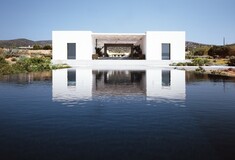 H_orizon: Η εντυπωσιακή κατοικία στην Αντίπαρο σε σχήμα «Η»