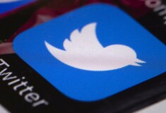 Γιατί το Twitter μπλόκαρε την λέξη «bisexual»