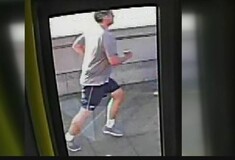 Λονδίνο: Συνελήφθη ο άντρας που έσπρωξε μία γυναίκα στις ρόδες λεωφορείου την ώρα που έκανε τζόκινγκ