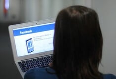 Το Facebook κατηγορείται για τρομακτικές μεθόδους παρακολούθησης, ακόμη και από τα μικρόφωνα