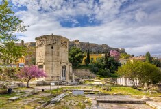 Η άνοιξη είναι η ιδανική εποχή να θαυμάσεις τα αρχαία μνημεία της Αθήνας