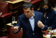 Βουλή: Το ανέκδοτο Τσίπρα με τις 3 επιστολές στον νέο πρωθυπουργό και η απάντηση Μητσοτάκη για το ρούτερ