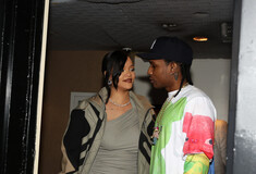 Η Rihanna αποκάλυψε το αγαπημένο σημείο στο σώμα της μετά την γέννα: «Ας είμαστε ραλιστές»