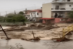 Εύβοια και Φθιώτιδα στο έλεος της κακοκαιρίας Elias: Εγκλωβισμοί και πλημμύρες