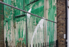 Βανδάλισαν τη νέα τοιχογραφία του Banksy στο Λονδίνο