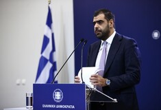 Παύλος Μαρινάκης για την πρόταση δυσπιστίας του ΠΑΣΟΚ: «Έπεσαν οι μάσκες»