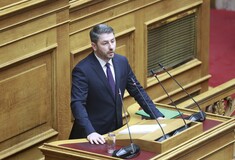 Πρόταση δυσπιστίας - Ανδρουλάκης: Αν είχε υλοποιηθεί η σύμβαση 717 θα είχαν αποφευχθεί τα Τέμπη
