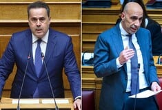 Παραιτήθηκαν οι υπουργοί Παπασταύρου - Μπρατάκος