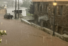 Κακοκαιρία: Ισχυρή βροχή και χαλαζόπτωση στο νότιο Πήλιο- Πλημμύρισαν δρόμοι