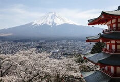 Ιαπωνία: υψώνουν δίχτυ για να «μπλοκάρουν» τη θέα στο Φούτζι λόγω υπερτουρισμού