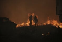 Καναδάς: Χιλιάδες απομακρύνονται εσπευσμένα από τα σπίτια τους εξαιτίας πυρκαγιών
