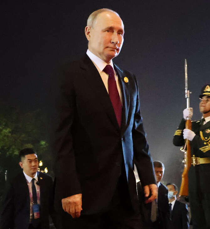 Από τον Πούτιν στον Μασκ: η δημιουργία ενός σύγχρονου ολιγάρχη