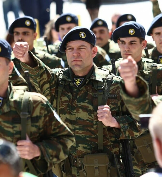Αιχμές Πλεύρη κατά της ηγεσίας του στρατού για την παρέλαση Κασσελάκη