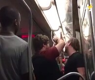 Και να τι μπορεί να σου συμβεί, αν είσαι ρατσιστής κι αρχίσεις να παραληρείς στο Μετρό
