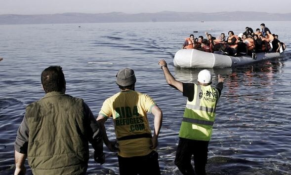 Spiegel: Χιλιάδες μετανάστες επαναπροωθούνται παράνομα από την Ελλάδα στην Τουρκία σύμφωνα με στοιχεία της Άγκυρας