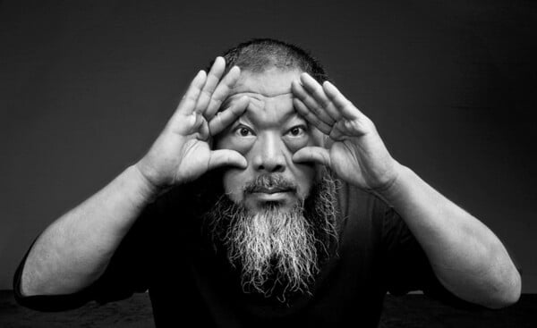 Aποστολή Φεστιβάλ Βενετίας | Ο Ai Weiwei παρασύρεται από το ανθρώπινο ποτάμι