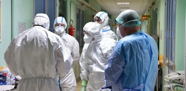 Κορωνοϊός: Πότε θα κορυφωθεί η πανδημία στην Ελλάδα - Οι προβλέψεις των ειδικών για τον Απρίλιο