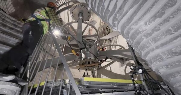 Ένα τεράστιο ρολόι-«κούκο» που θα μετρά τον Χρόνο σε χιλιετίες, κατασκευάζει ο Τζεφ Μπέζος