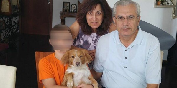 Στον ανακριτή ο γιος του ζευγαριού που δολοφονήθηκε στην Κύπρο- Έγκλημα μίσους κι όχι ληστεία «βλέπει» η αστυνομία