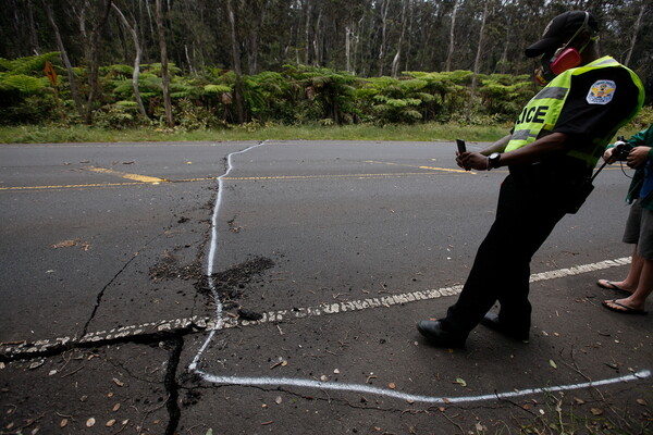 Συναγερμός στη Χαβάη από την έκρηξη του ηφαιστείου Κιλαουέα- Στάχτη και καπνός παντού