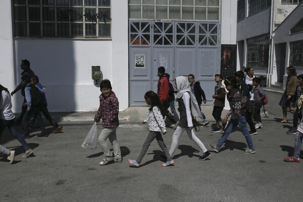 Eurostat: Περίπου 2.500 ασυνόδευτα προσφυγόπουλα κατέθεσαν αίτηση ασύλου στην Ελλάδα το 2017