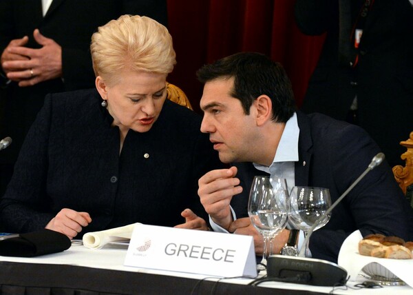 Πρόεδρος Λιθουανίας: Οι Έλληνες μας πάνε από αύριο σε αύριο - πρόκειται για πόκερ και τζόγο
