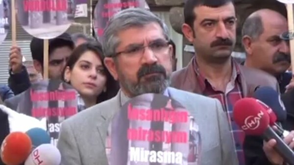Τουρκία: Δολοφονήθηκε μπροστά στις κάμερες ο πρόεδρος του δικηγορικού συλλόγου του Ντιγιάρμπακιρ