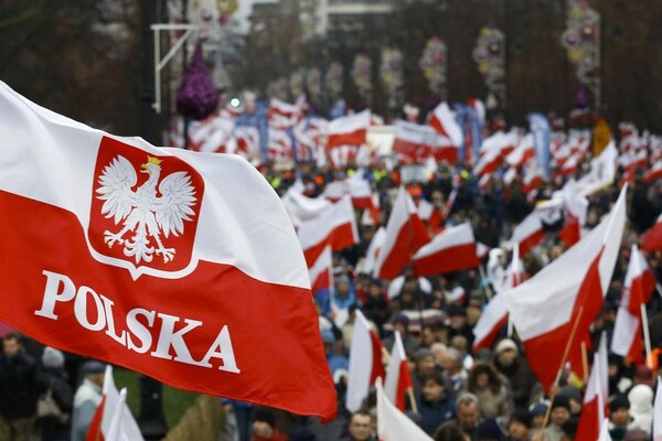 Πολωνία: Σε ισχύ νόμος που απαγορεύει κάθε αναφορά στον κομμουνισμό σε δημόσιους χώρους