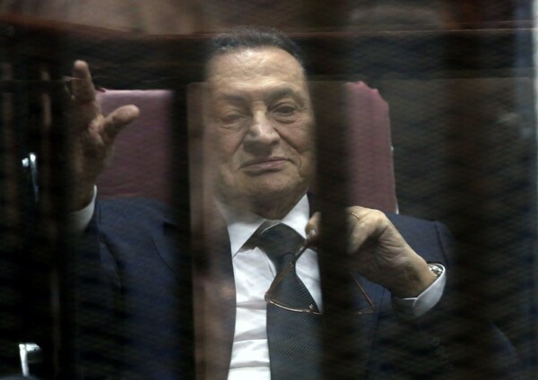 Ελεύθερος μετά από έξι χρόνια ο Χόσνι Μουμπάρακ