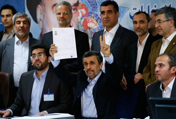 Ξεκίνησε η προεκλογική εκστρατεία στο Ιράν - Αποκλείστηκε ο Αχμαντινετζάντ