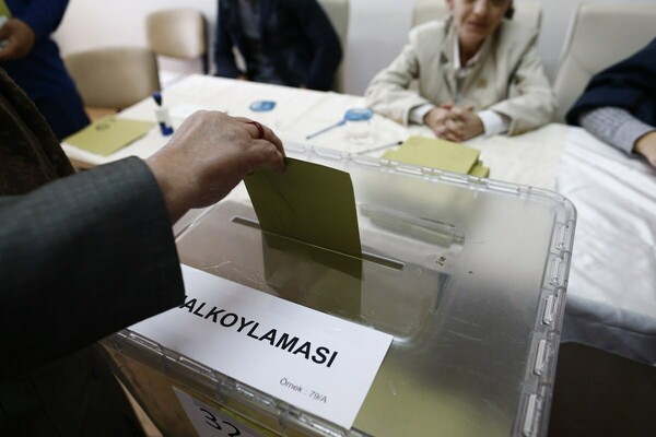 Τουρκία: Η αντιπολίτευση προσφεύγει στο Συμβούλιο της Επικρατείας για το δημοψήφισμα