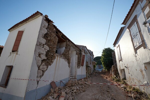 Λέσβος: 690 κτίρια κρίθηκαν ακατάλληλα μετά τους σεισμούς