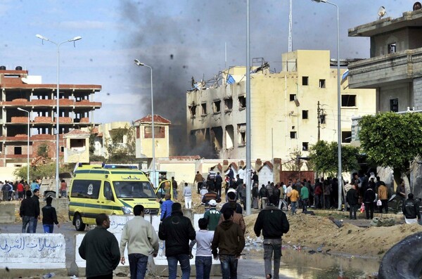 Αίγυπτος: Διπλή βομβιστική επίθεση στο Βόρειο Σινά- Σκοτώθηκαν τέσσερις αστυνομικοί