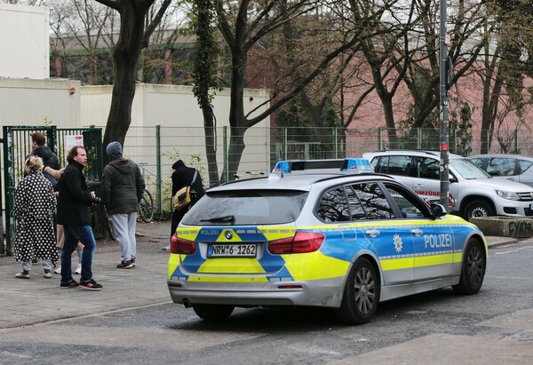 Γερμανία: Ένοπλος εισέβαλε σε σχολείο- Έρευνες της αστυνομίας για τον εντοπισμό του