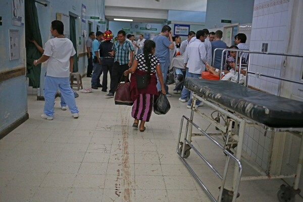 Γουατεμάλα: Ένοπλοι έκαναν έφοδο σε νοσοκομείο- Τουλάχιστον 6 νεκροί, αρκετοί τραυματίες