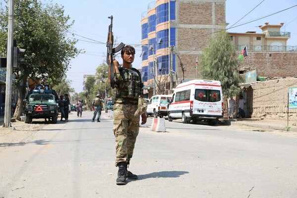 Αφγανιστάν: Καμικάζι ανατινάχθηκε κοντά σε γήπεδο κρίκετ - Τουλάχιστον τρεις νεκροί