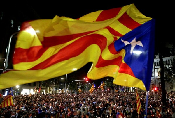 Η Μαδρίτη αφαιρεί την αυτονομία της Καταλονίας - Το Σάββατο η επίσημη απόφαση