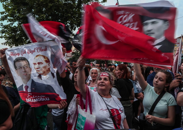 Κωνσταντινούπολη: Ανοίγουν οι κάλπες για τις κρίσιμες επαναληπτικές εκλογές