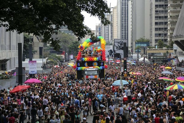 Βραζιλία: To μεγαλύτερο Gay Pride Parade του κόσμου