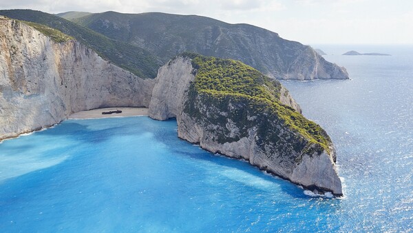 Ολόκληρη η ακτογραμμή της Ελλάδας και της Μεσογείου σε βίντεο και φωτογραφίες