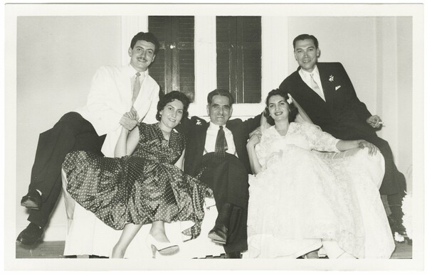 Γάμοι και άλλα κοινωνικά στην Αλεξάνδρεια του '50