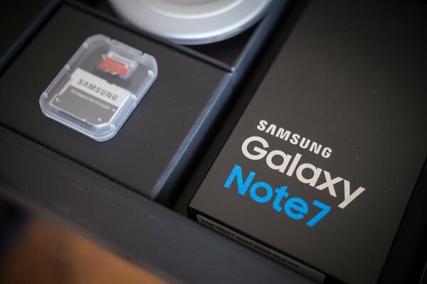H Samsung ανακάλυψε γιατί έπαιρναν φωτιά τα Note 7