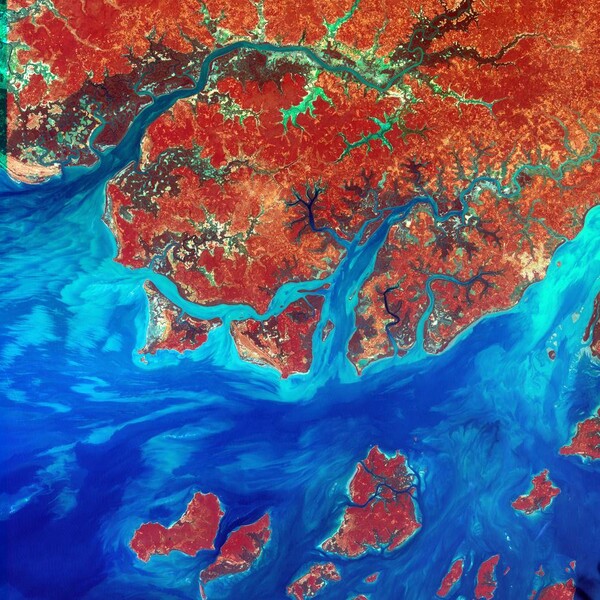20 καταπληκτικές φωτογραφίες του πλανήτη μας από το διάστημα που μοιάζουν με πίνακες