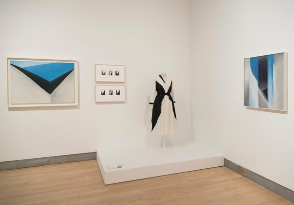 «Ας ζωγραφίζω κι ας ζω όπως θέλω»: Εντυπώσεις από την συναρπαστική έκθεση της Georgia O’Keeffe «Living Modern» στο Μπρούκλιν