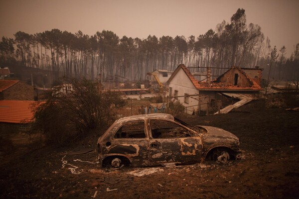 Ειδική ομάδα βοήθειας στην Πορτογαλία στέλνει η Ελλάδα - Φωτογραφίες ολικής καταστροφής από την περιοχή της πυρκαγιάς