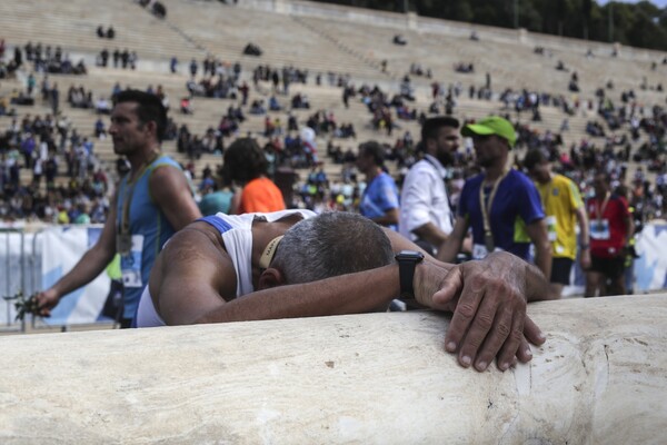 Βαθιά υπόκλιση σε αυτούς που σήμερα έκαναν συγκλονιστικό τον Αυθεντικό Μαραθώνιο της Αθήνας