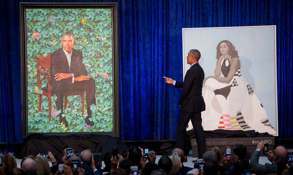 Aυτά είναι τα επίσημα πορτρέτα των Ομπάμα