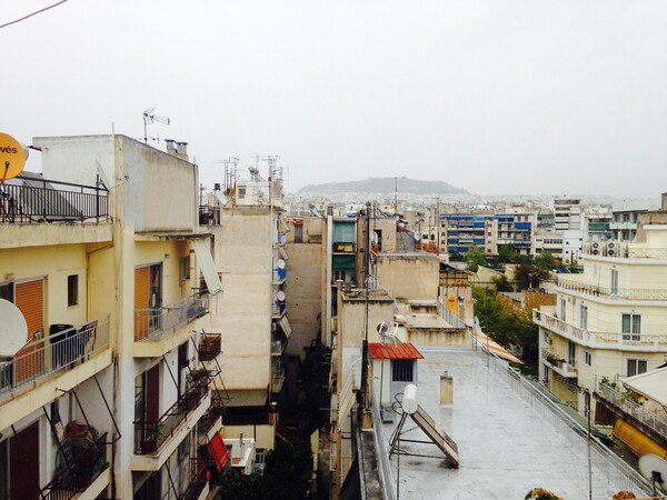 Οι πληγές της Αθήνας και η κυβέρνηση Τσίπρα